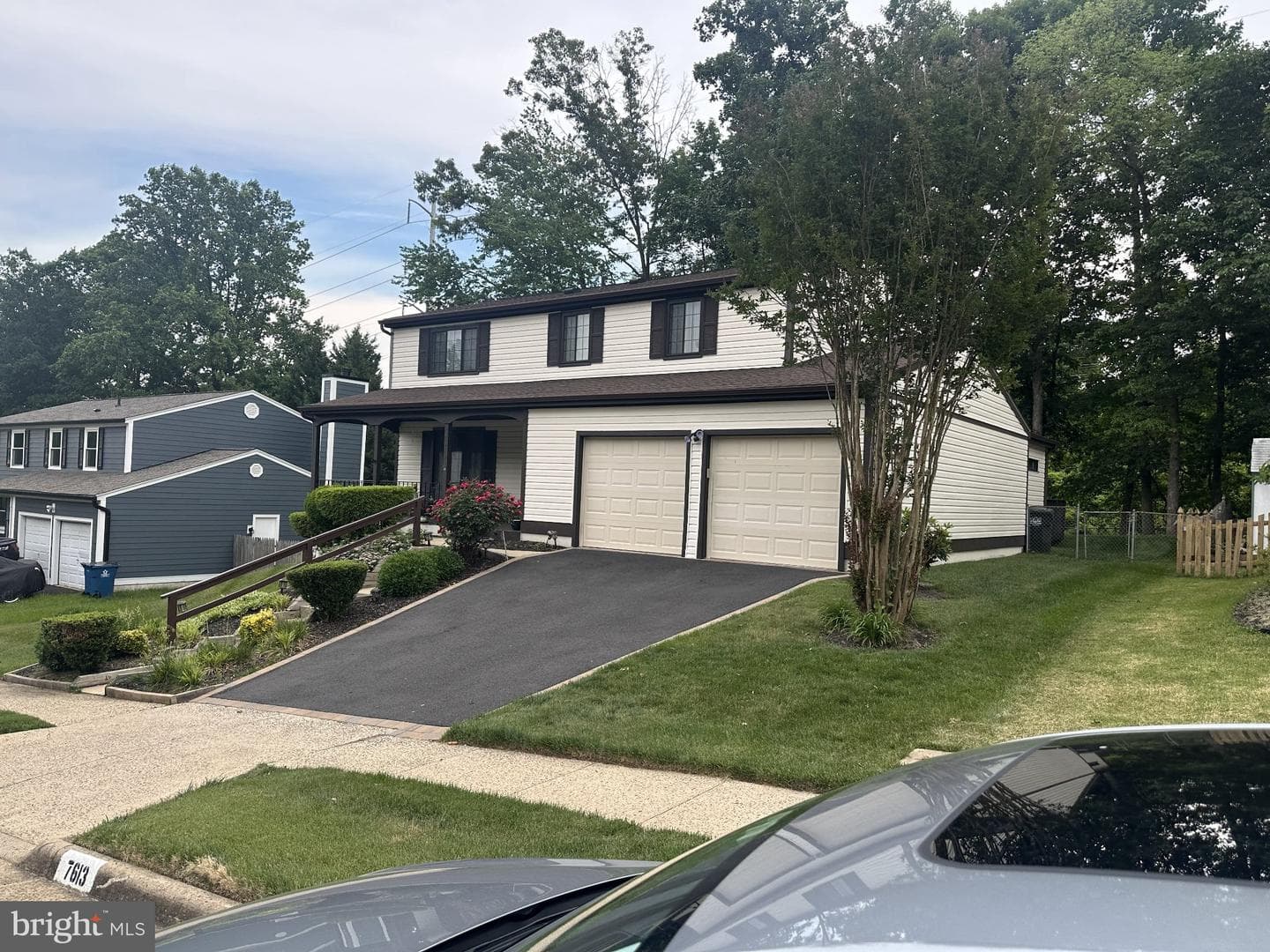 7613 Springfield Hills Drive photo 2