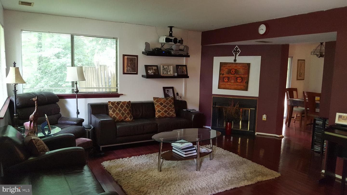 10699 Spring Oak Court, Burke