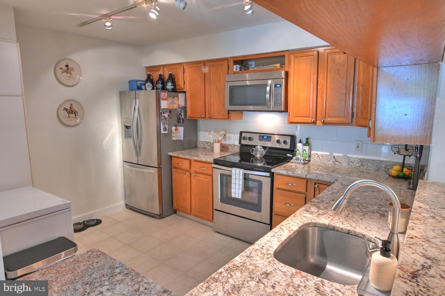 2220 Springwood Drive #108b photo 3