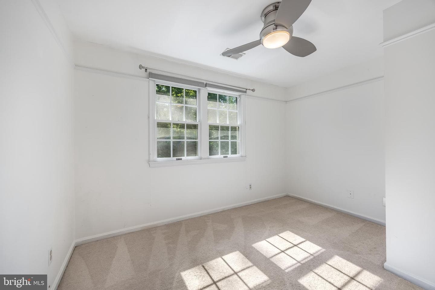 2833 Bolling Road photo 32