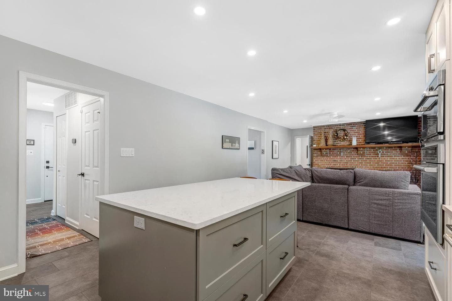 9336 Heather Glen Drive photo 11