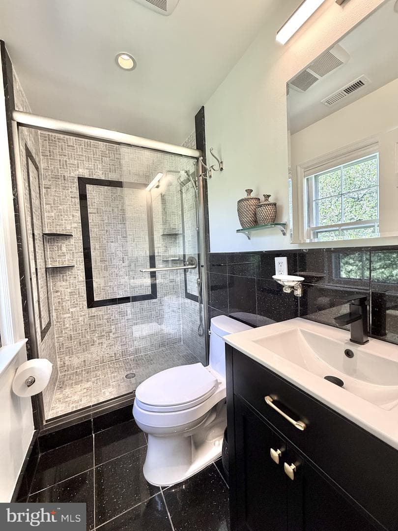 7024 Alicent Place photo 24