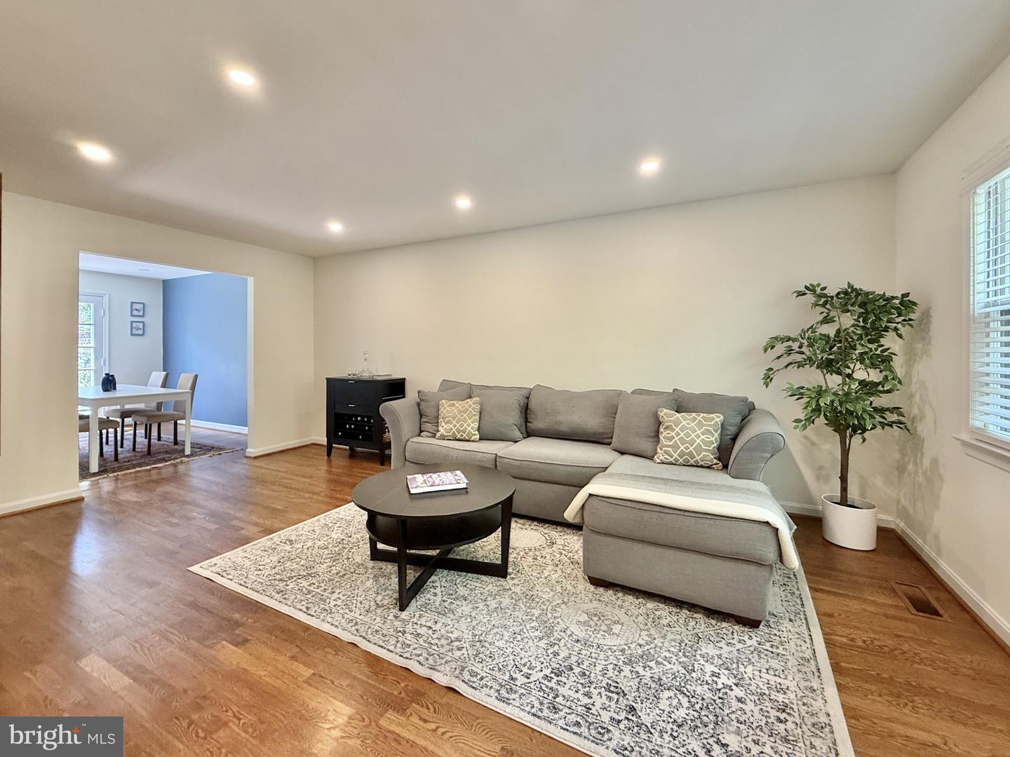 7024 Alicent Place photo 3