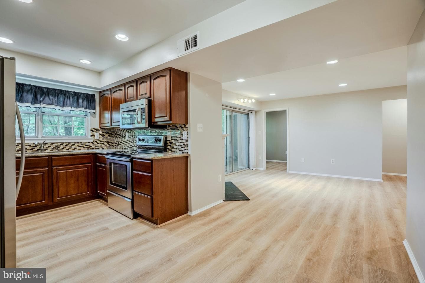 7717 Inversham Drive #116 photo 9