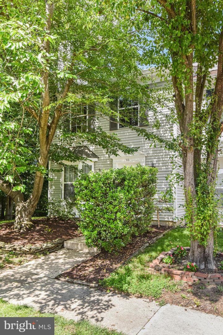 7612 Whitly Way photo 5