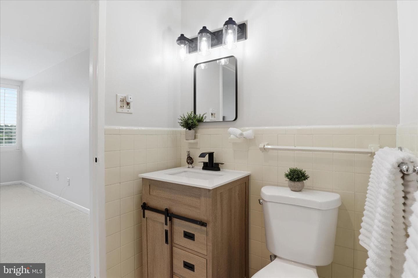6641 Wakefield Drive #703 photo 24