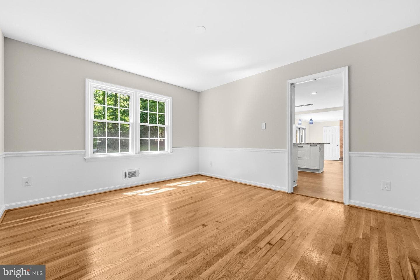 4030 Hadley Lane photo 8