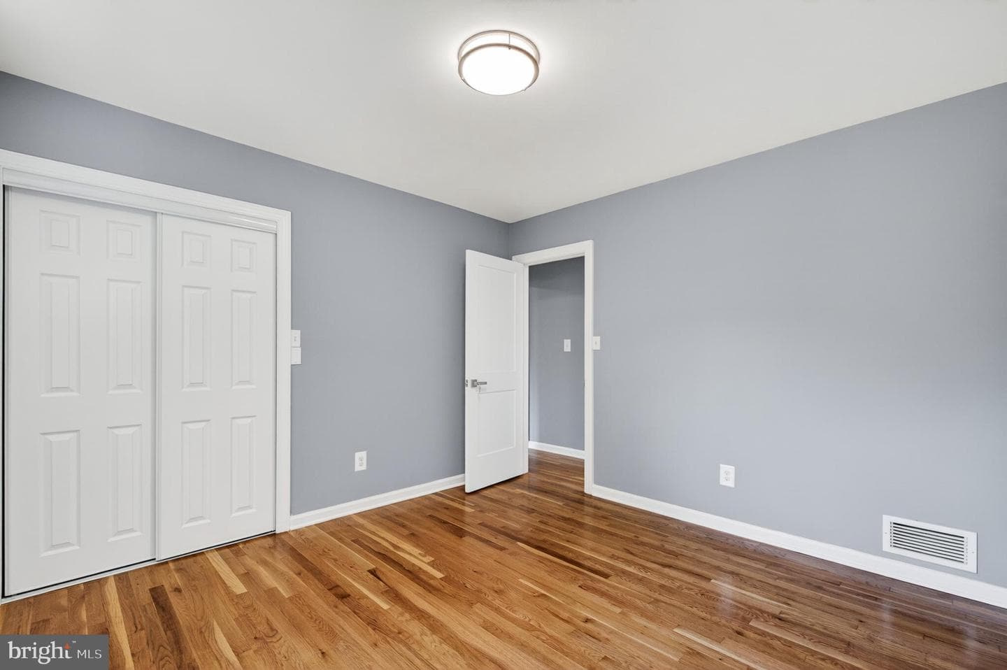 7108 Waldorf Lane photo 33