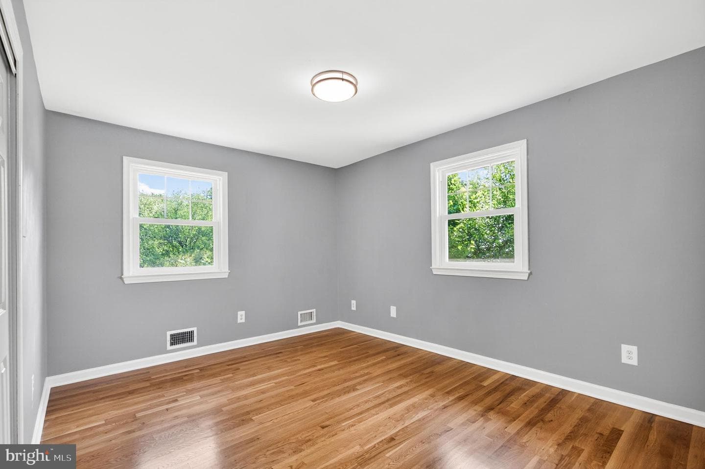 7108 Waldorf Lane photo 34