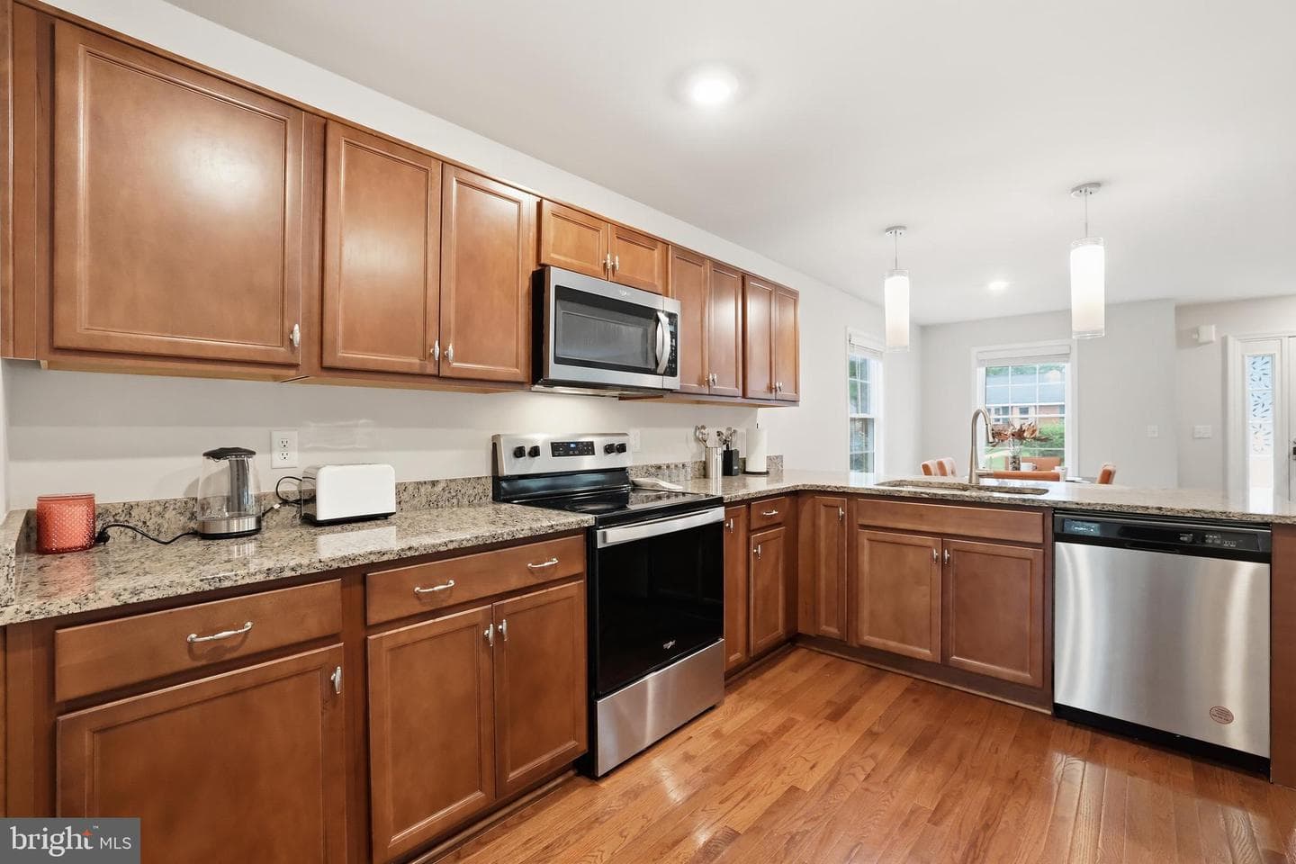 8528 Engleside Street photo 13