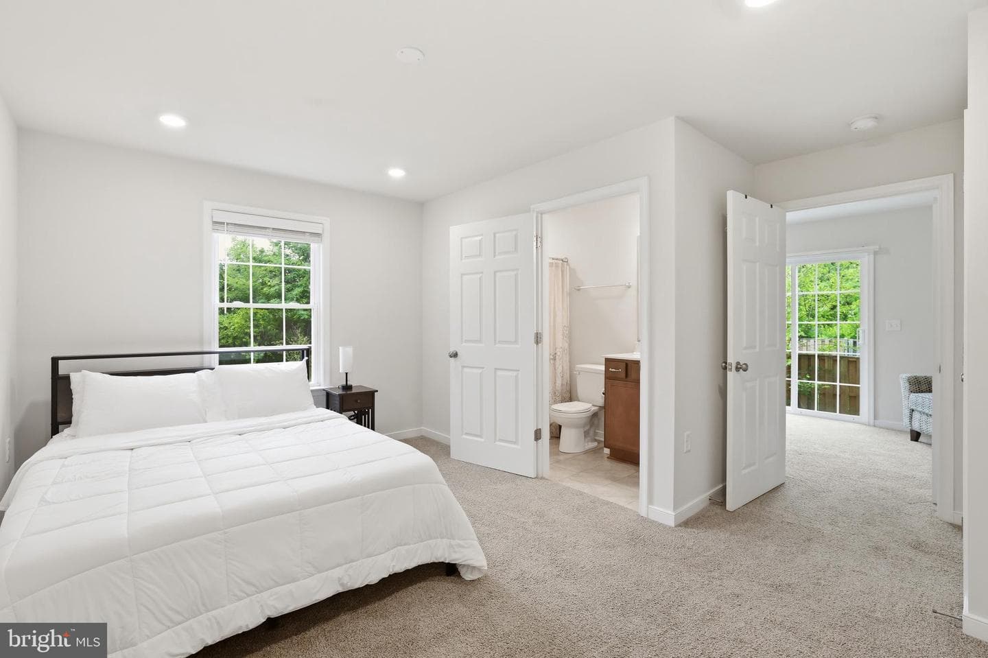 8528 Engleside Street photo 19