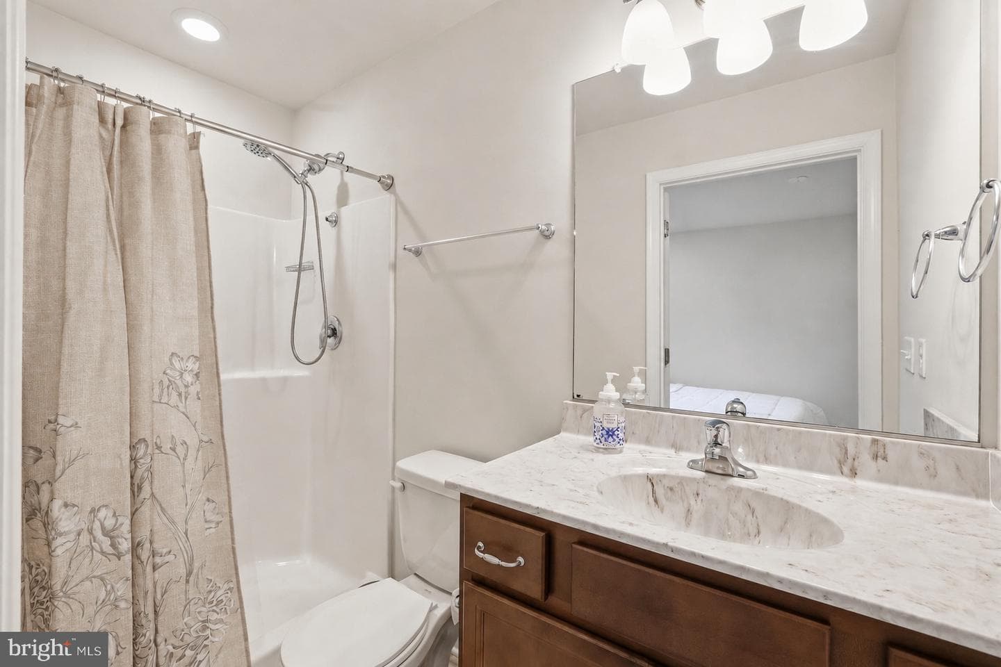 8528 Engleside Street photo 20