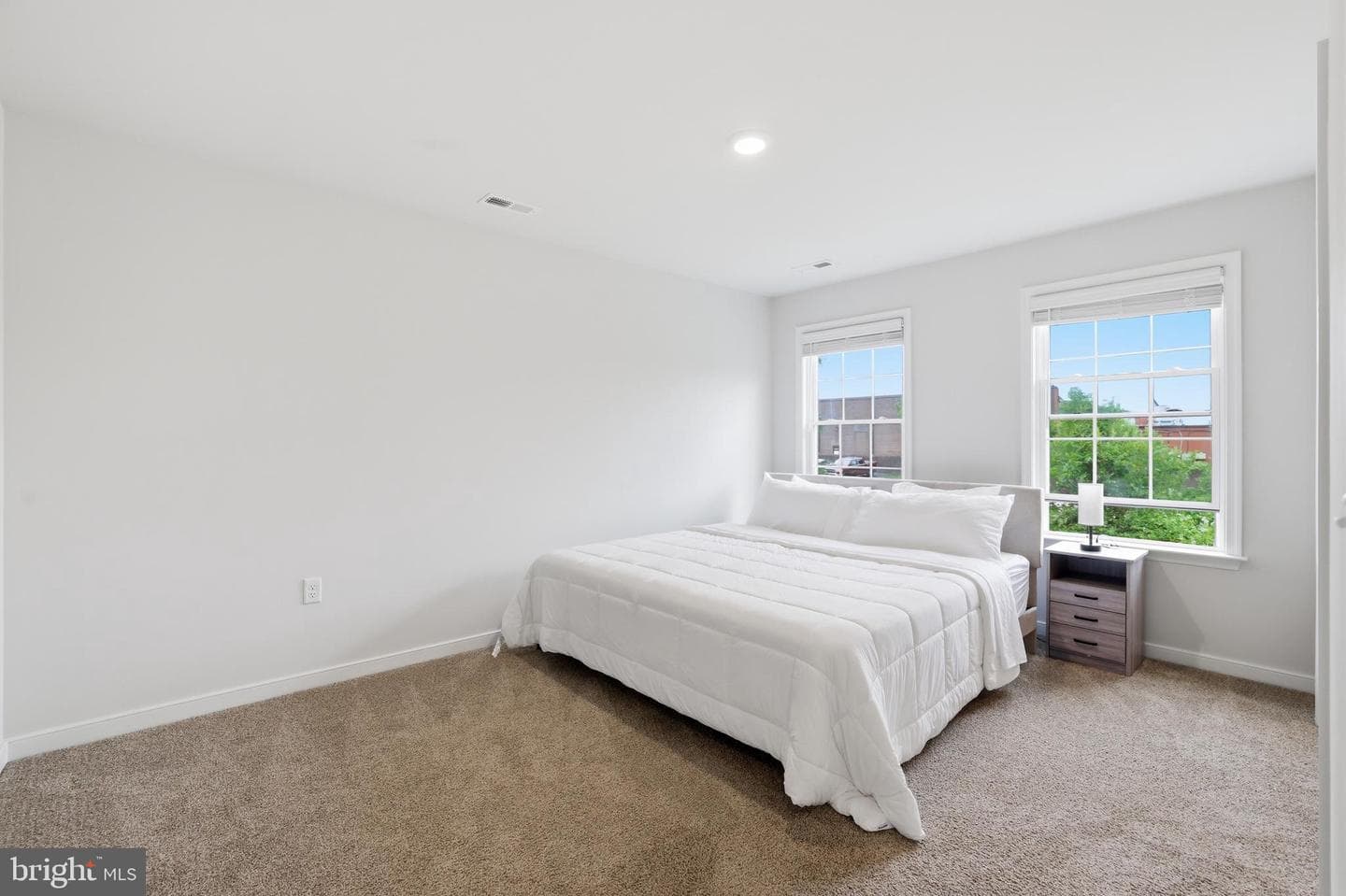 8528 Engleside Street photo 28