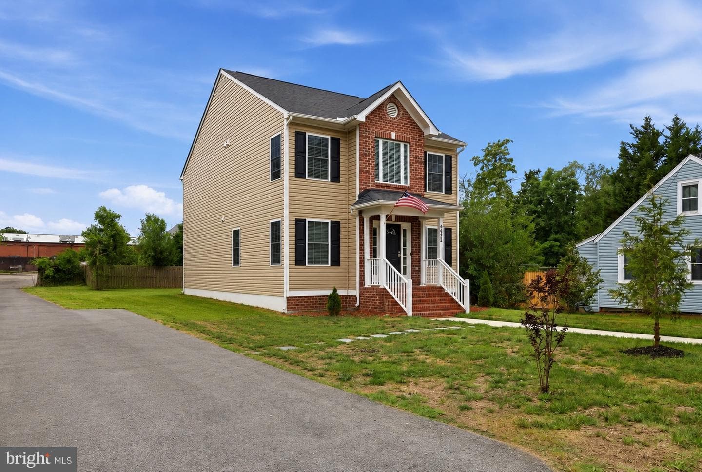 8528 Engleside Street photo 3