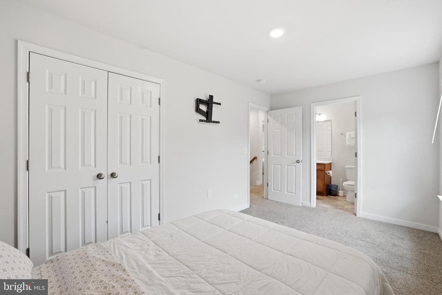 8528 Engleside Street photo 34