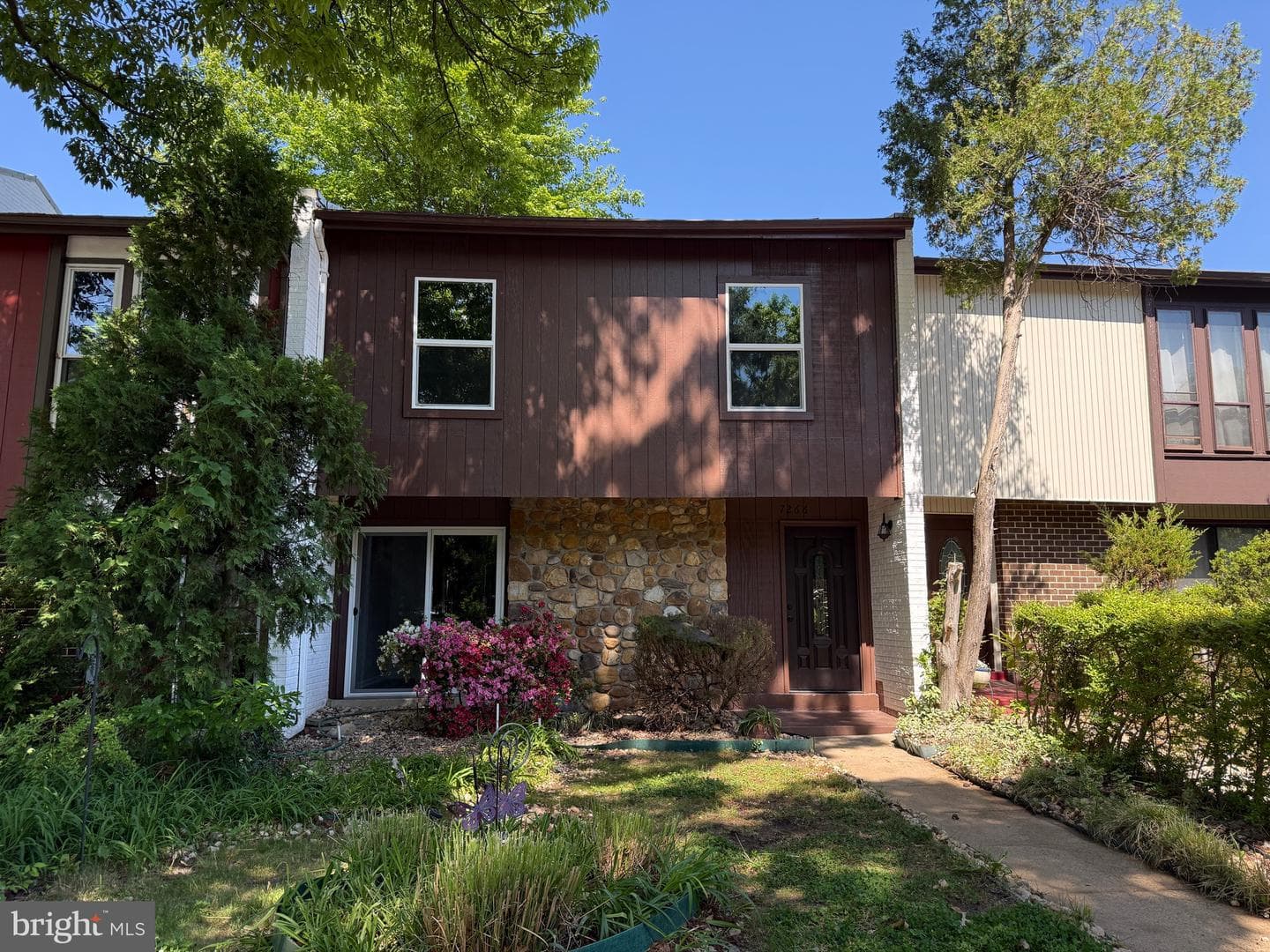 7266 Hillary Street, Alexandria