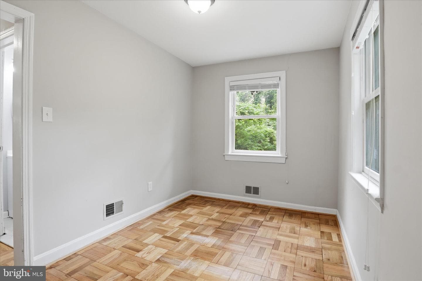 7613 Fort Hunt Road photo 29