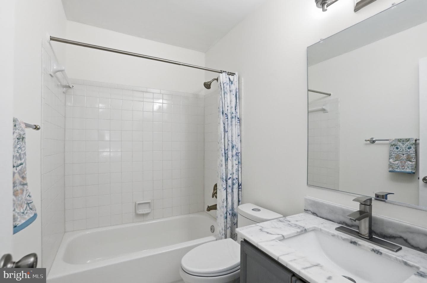 1025 Boros Court photo 16