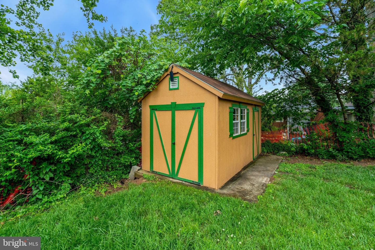 5910 Flanders Street photo 36