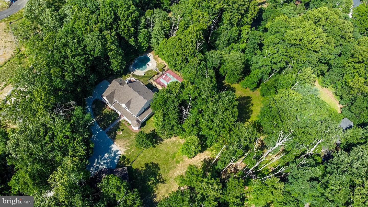 813 Blacks Hill Road photo 15