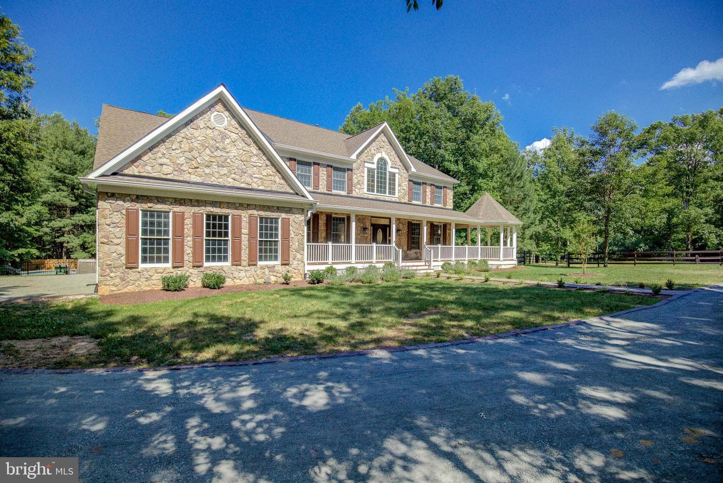 813 Blacks Hill Road photo 6