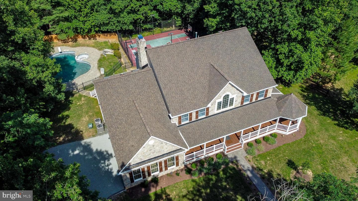 813 Blacks Hill Road photo 9