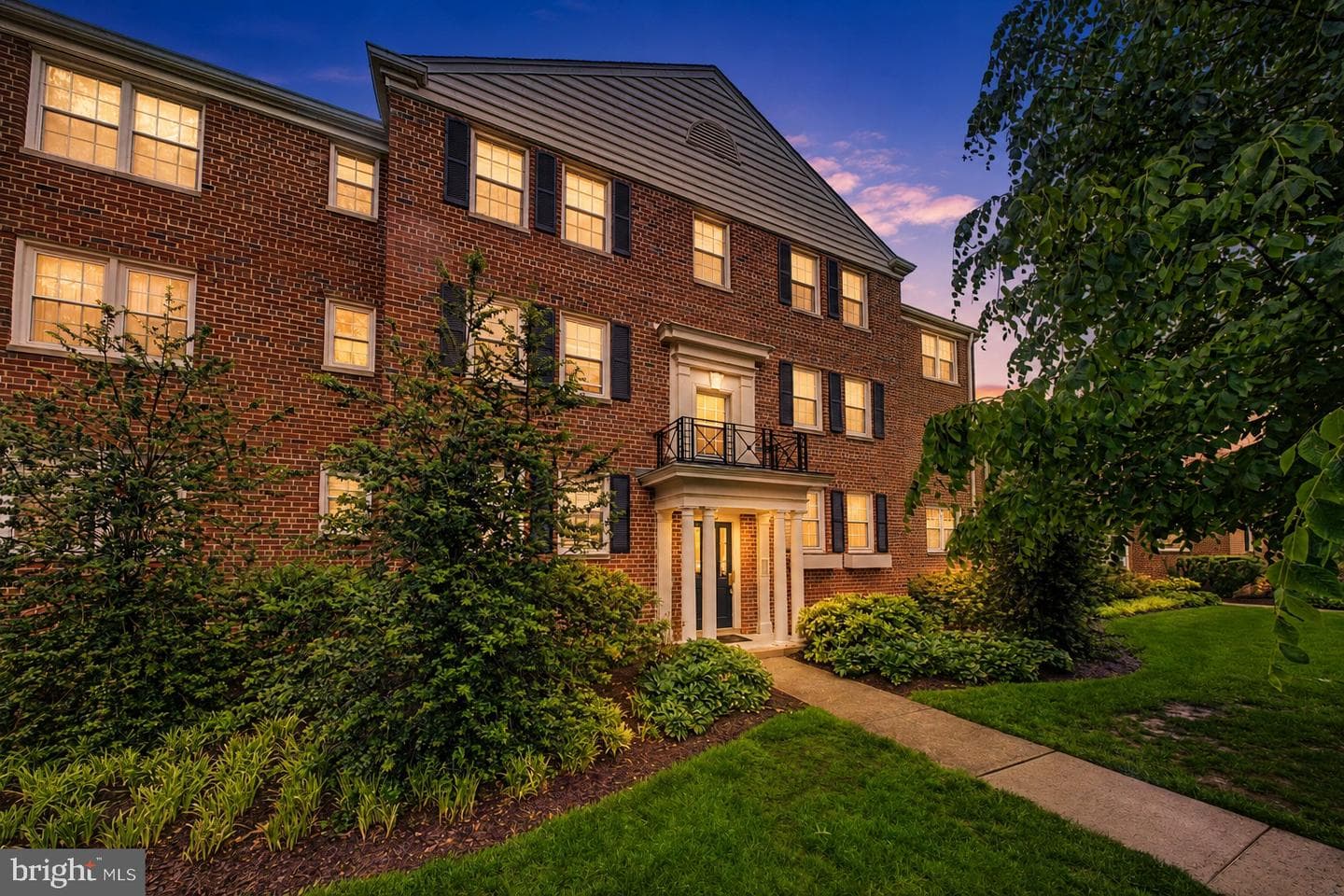6607 Potomac Avenue #c2 photo 31