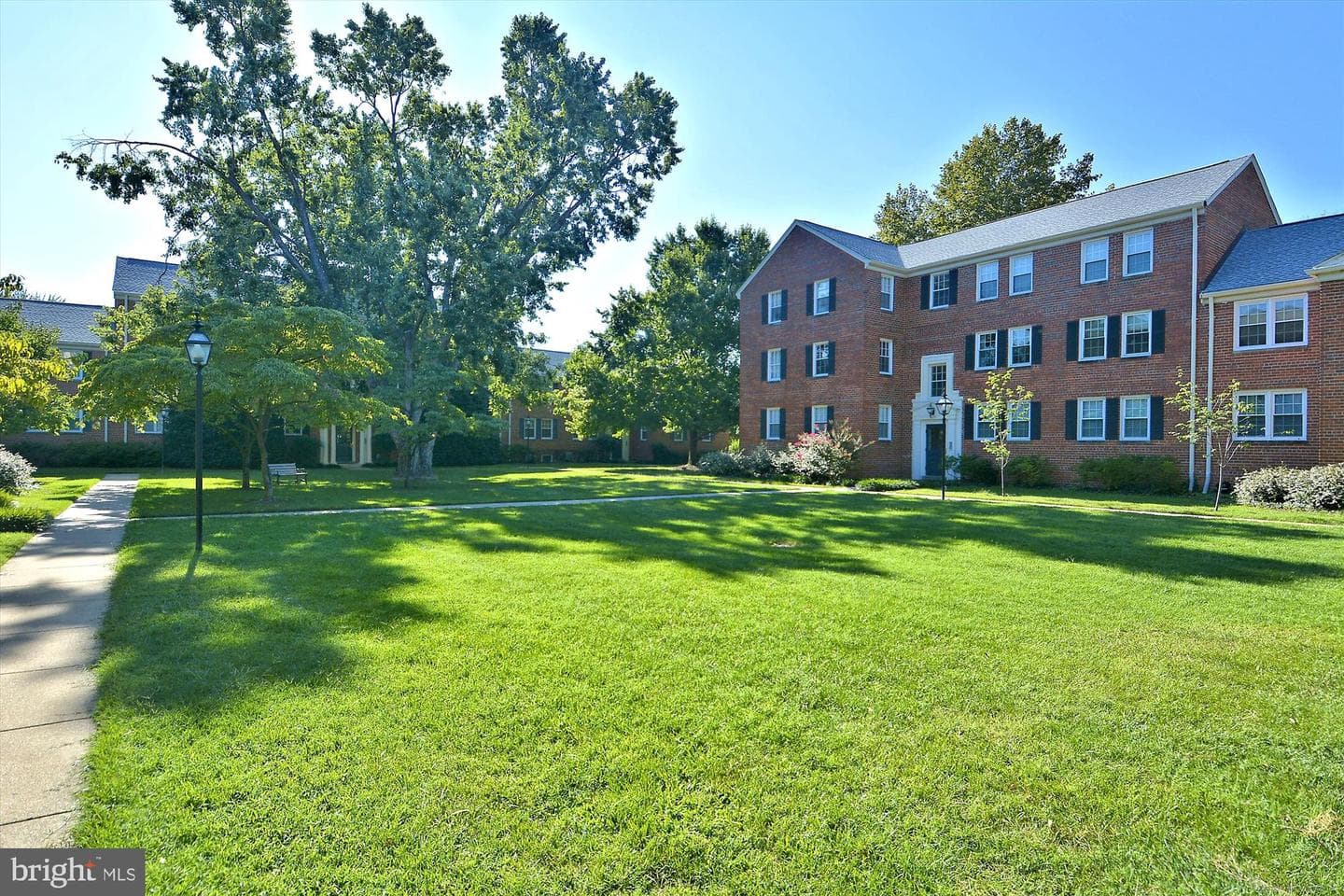 6607 Potomac Avenue #c2 photo 44
