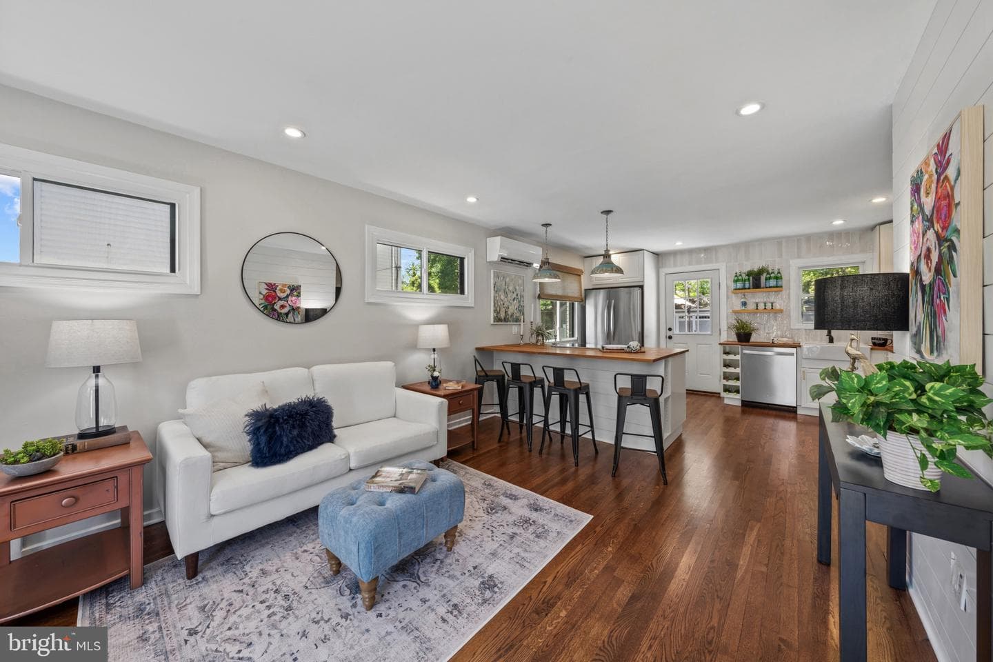 2204 Dartmouth Drive photo 3