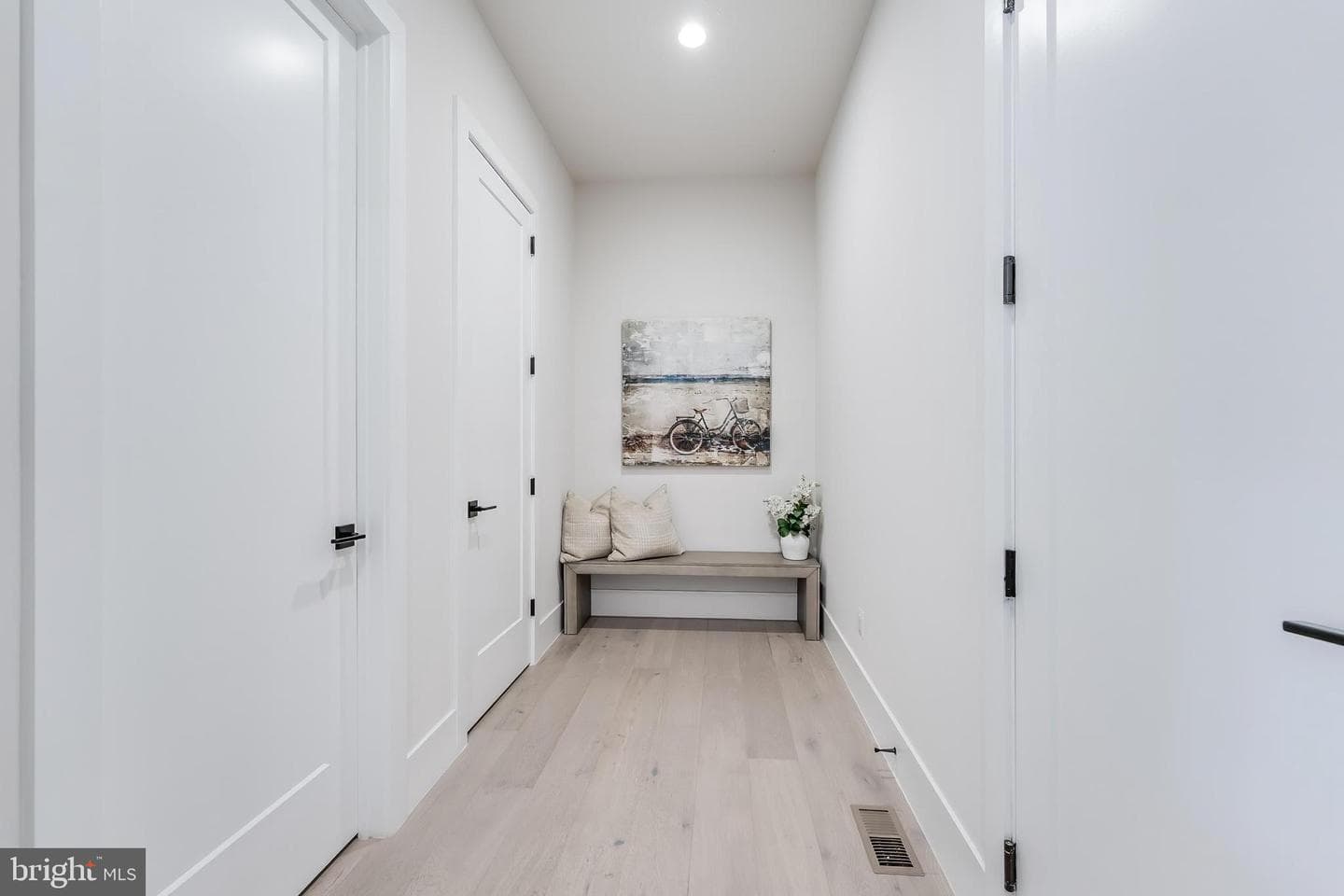 665 Stratford Hill Court photo 28