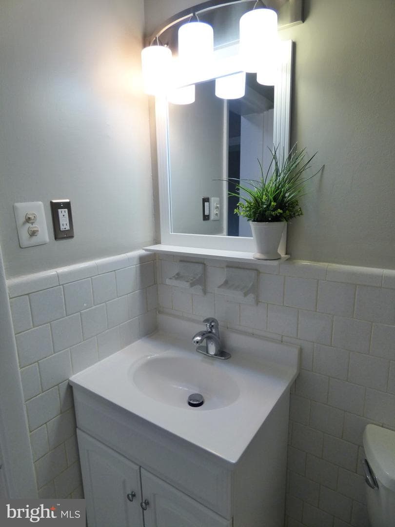 4104 Daniels Avenue #402 photo 14