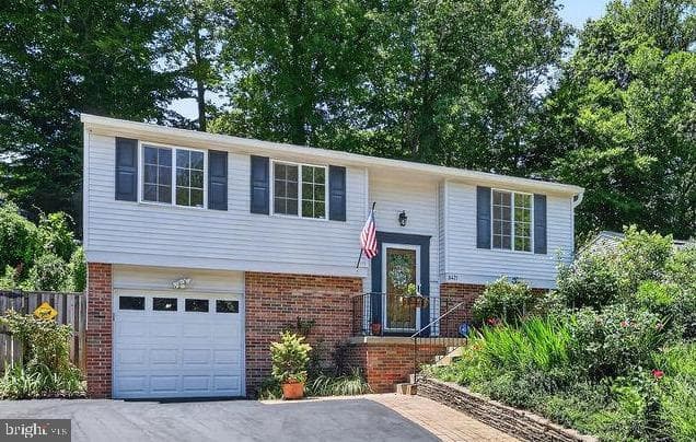 8471 Great Lake Lane, Springfield