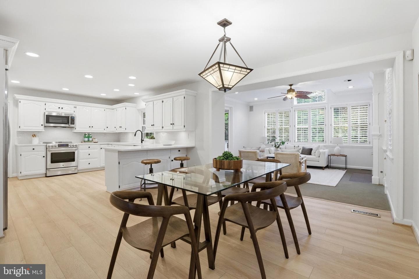 3022 Fox Den Ln photo 13