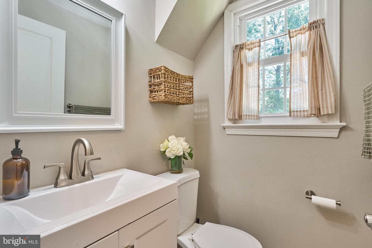 12012 Wayland Street photo 12