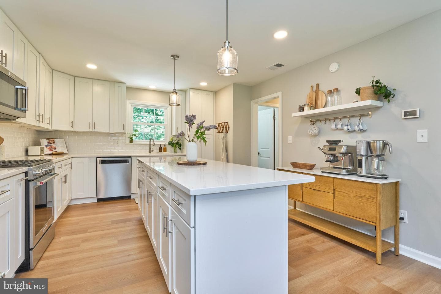 12012 Wayland Street photo 16