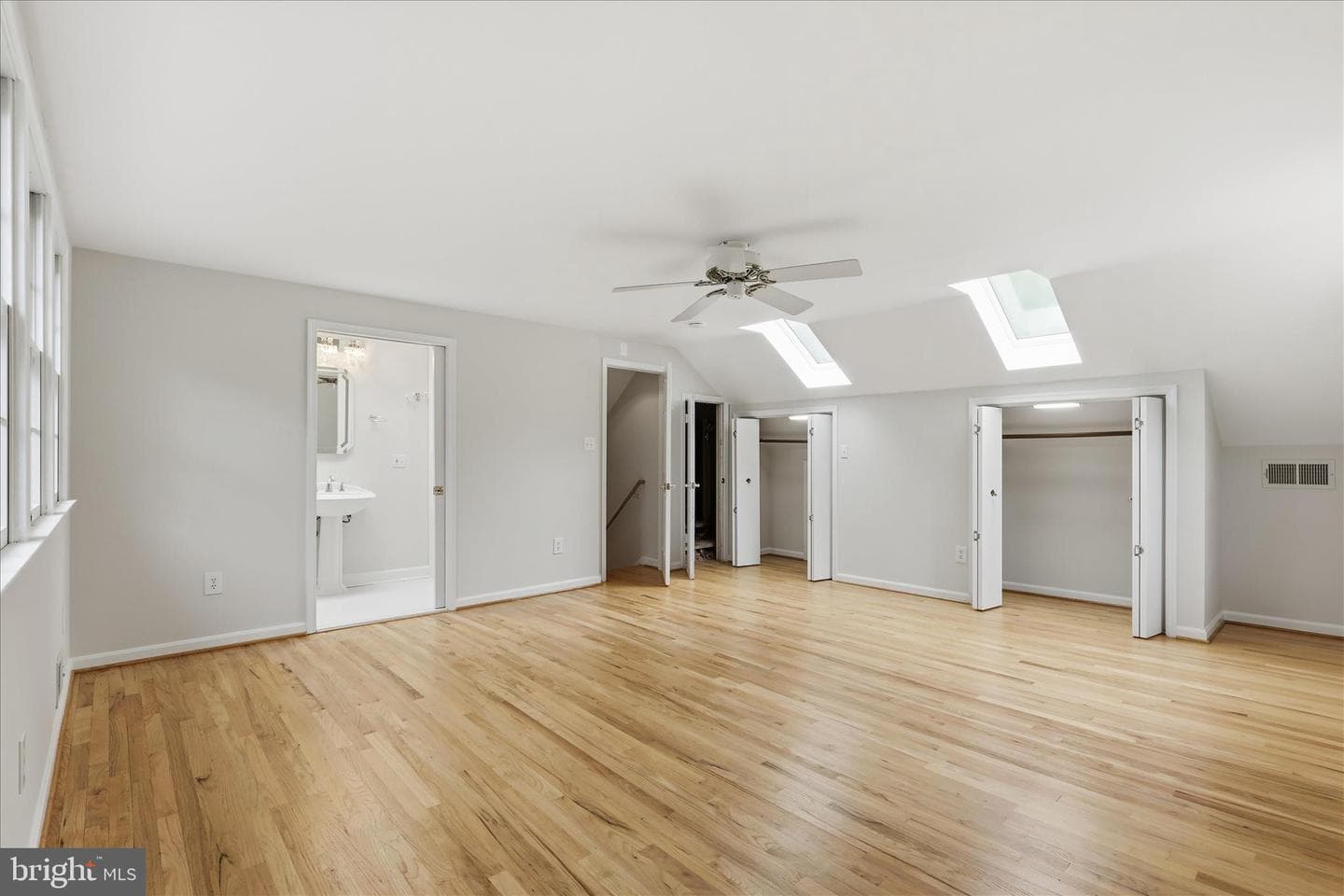 8805 Stark Road photo 30