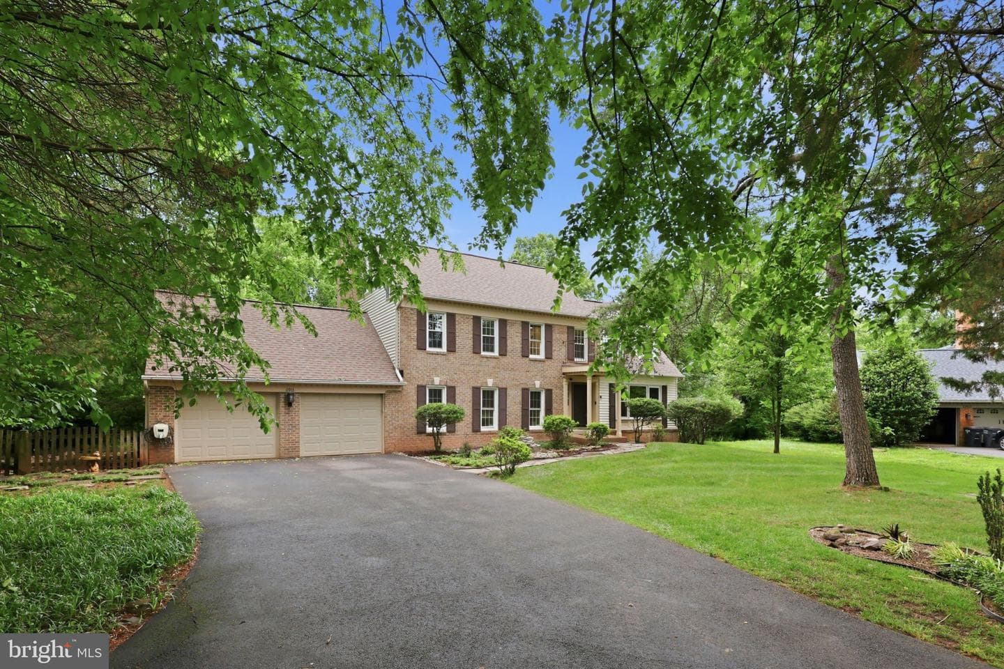 11913 Holly Spring Drive, Great Falls