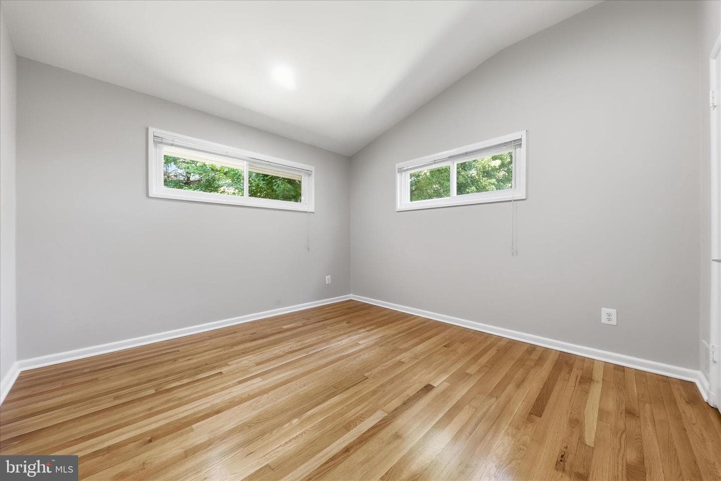 1608 Westmoreland Street photo 26