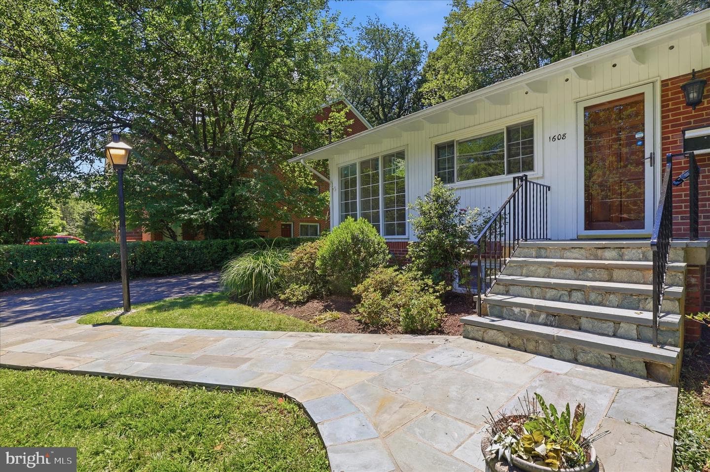1608 Westmoreland Street photo 3