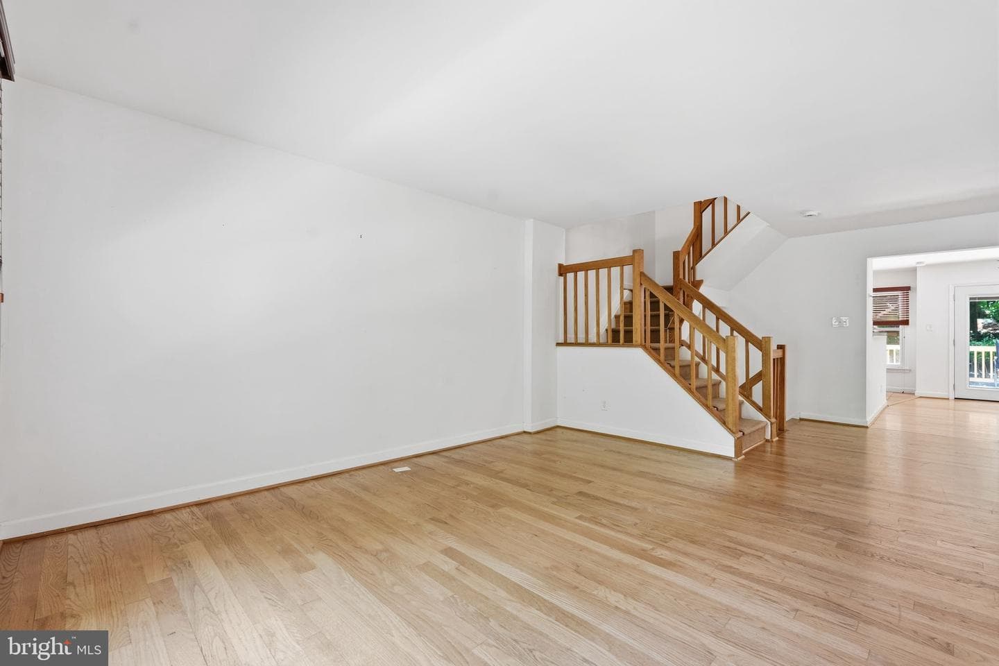 1609 Oak Spring Way photo 5