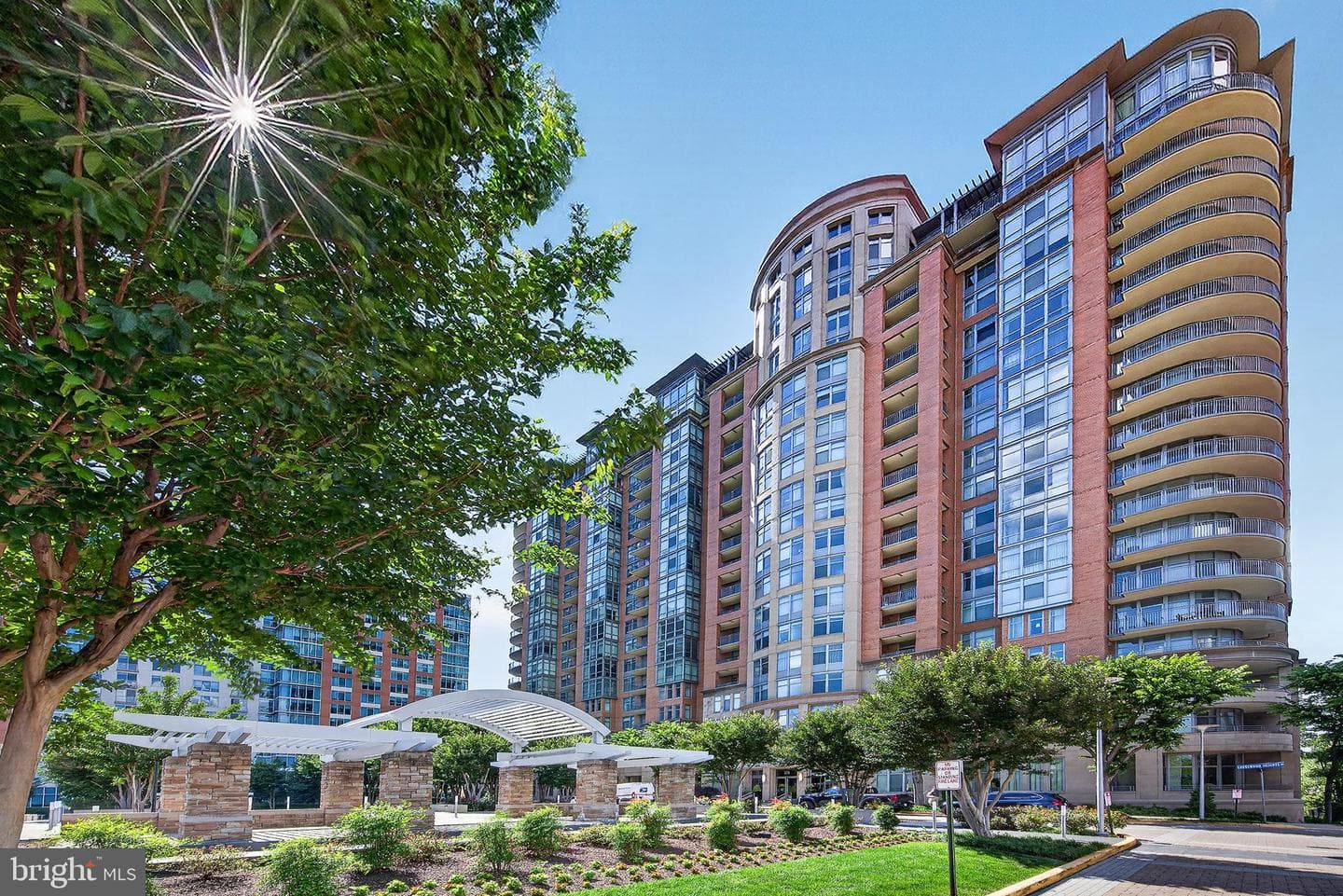 8220 Crestwood Heights Drive #407, Mclean