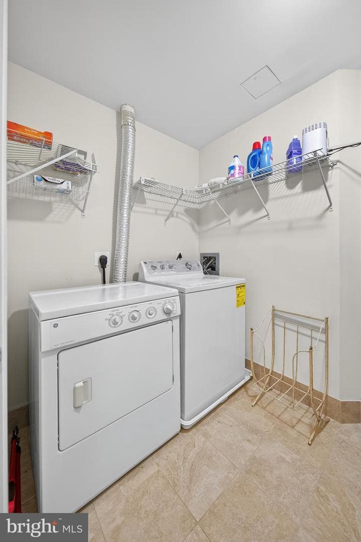 8220 Crestwood Heights Drive #407 photo 41