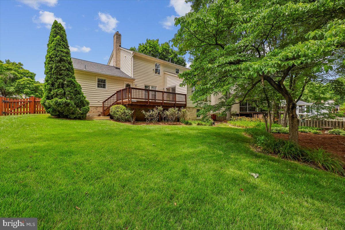9804 Dansk Court photo 56