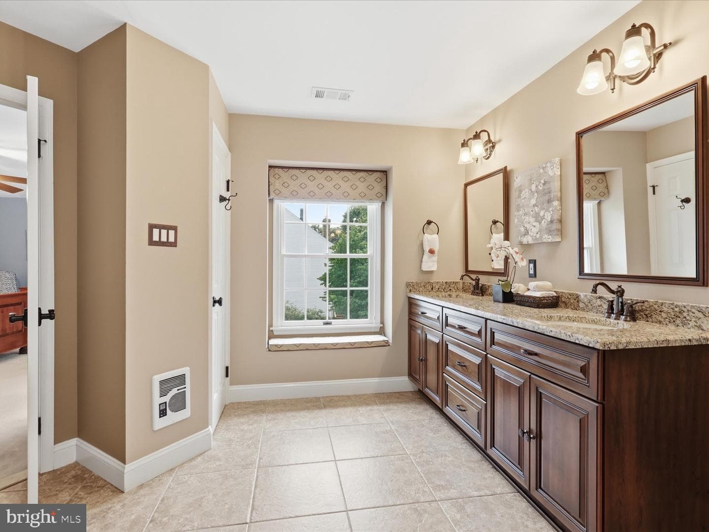 5384 Ashleigh Road photo 20