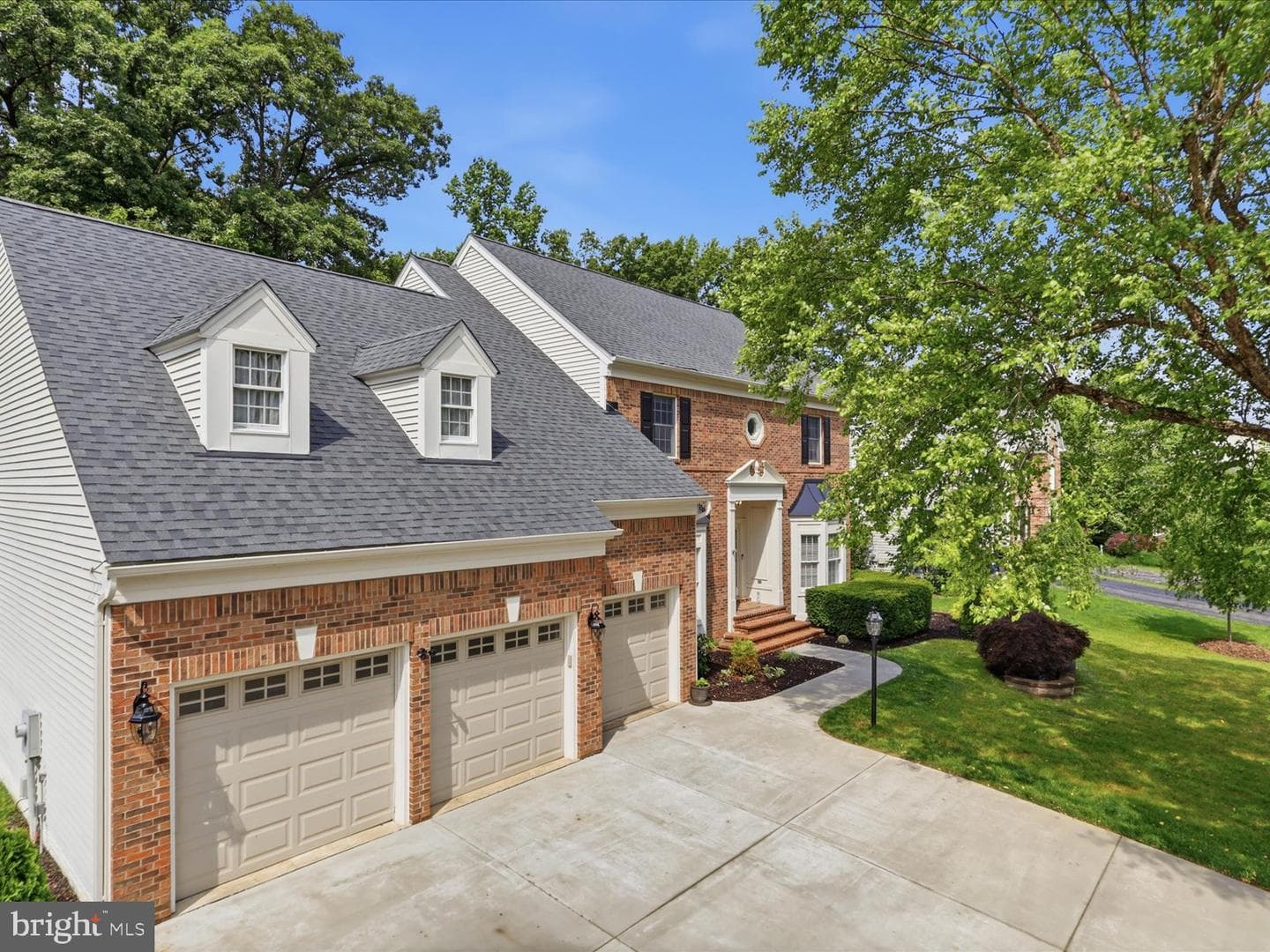 5384 Ashleigh Road photo 3