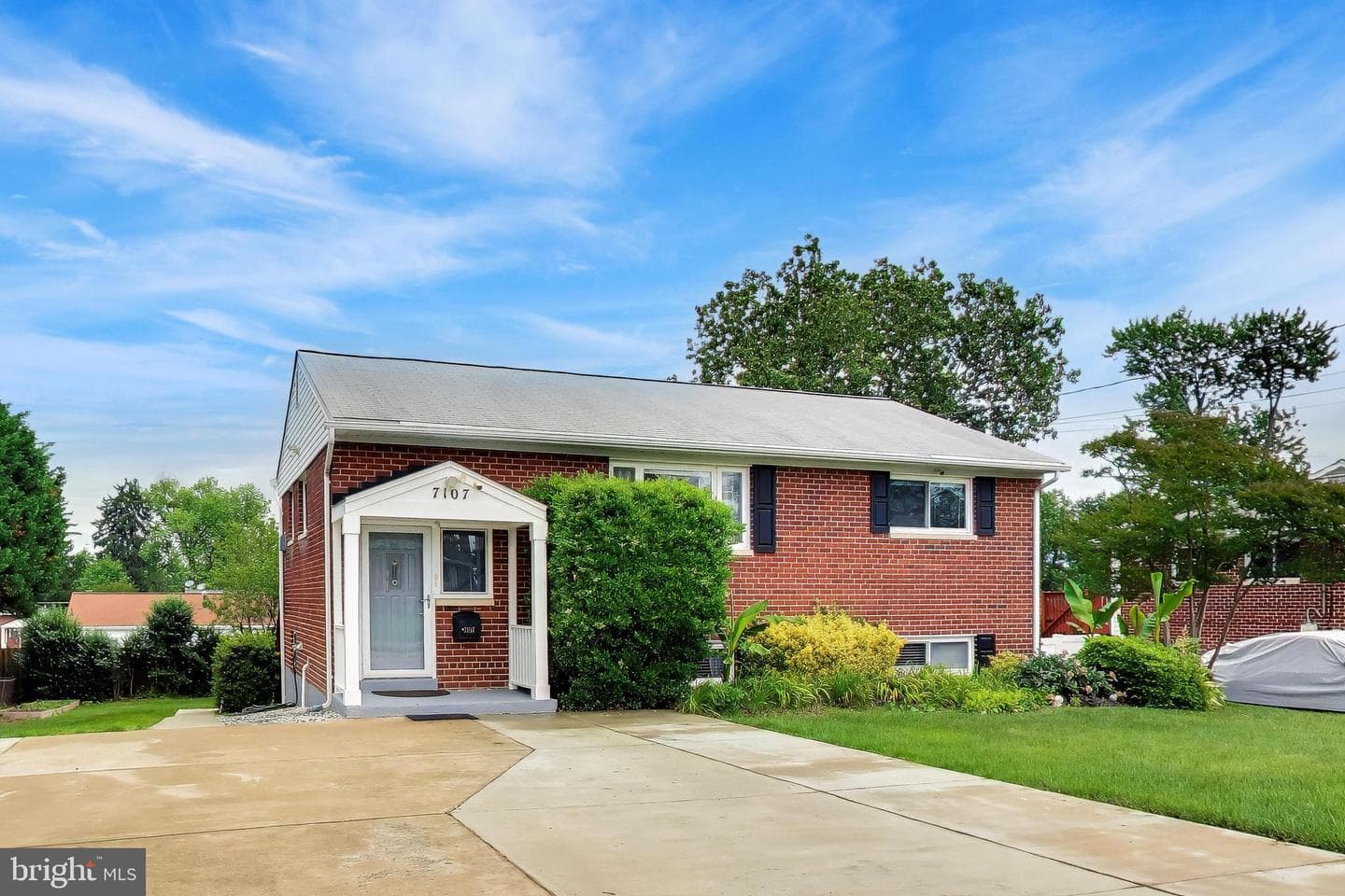7107 Healy Drive photo 2