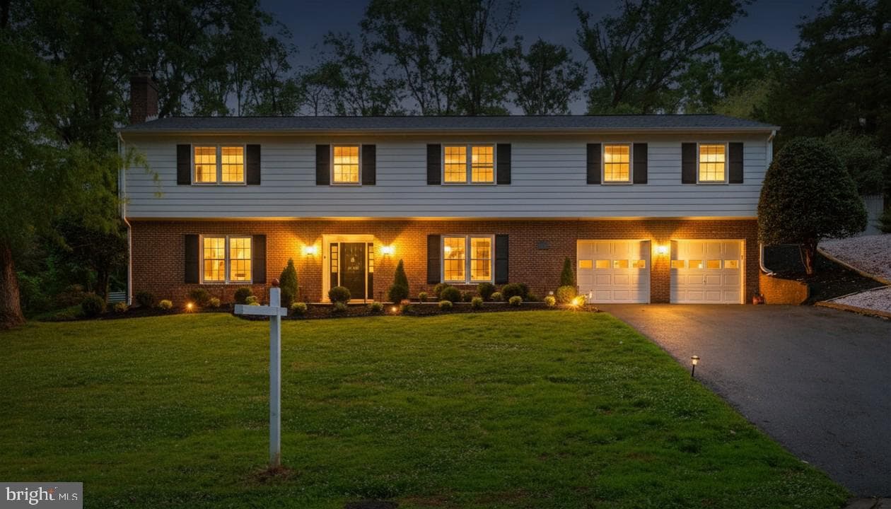 1718 Hollinwood Drive, Alexandria