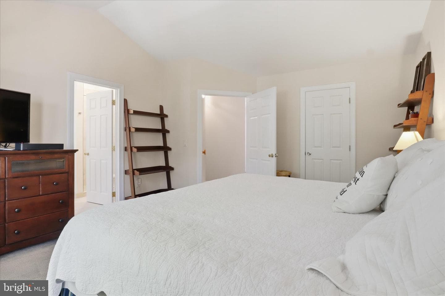 9902 Michael Schar Court photo 17