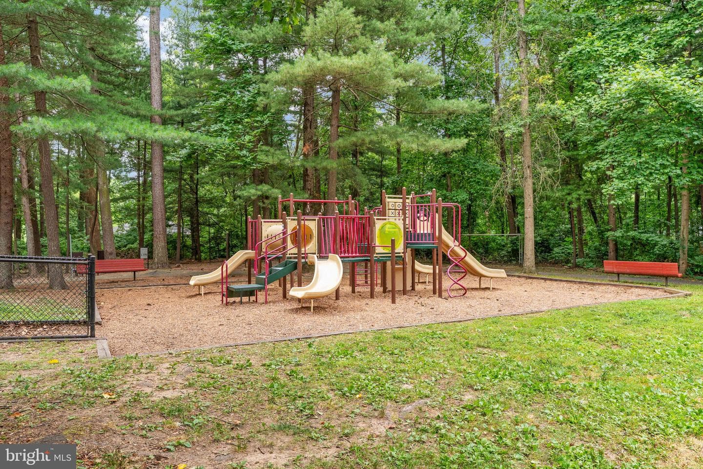 12035 Lake Newport Road photo 72