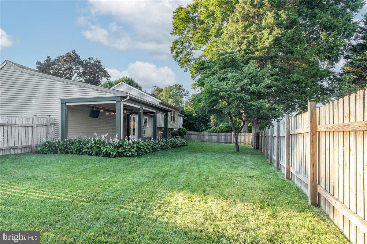 5512 Fence Post Court photo 48